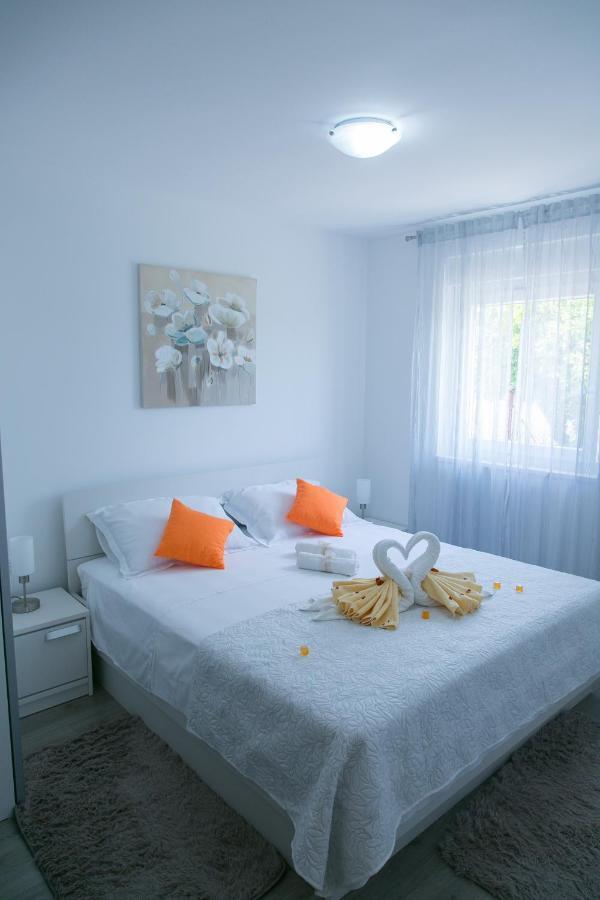 Navi Apartment Kaštela Екстериор снимка