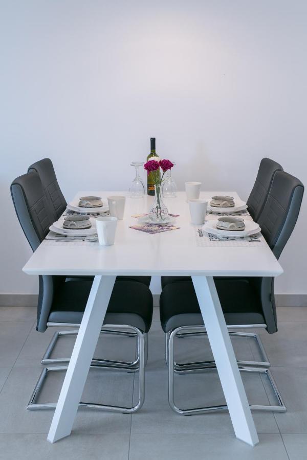 Navi Apartment Kaštela Екстериор снимка